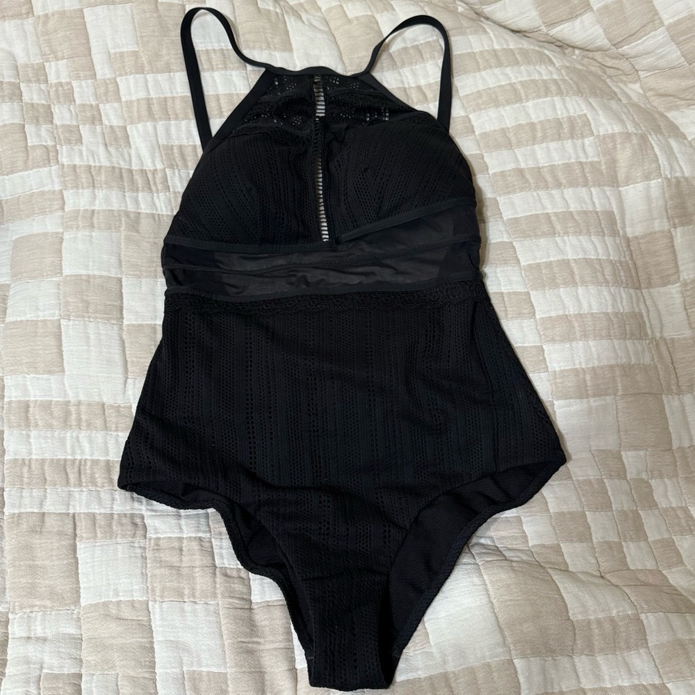 Afriel & Tabbris Knit Open Back One Piece Swimsuit in Black - Size US 8
